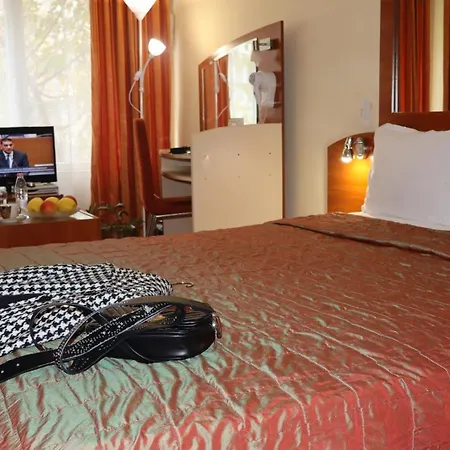 Palitra 3* Varna