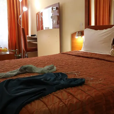 Palitra Hotel 3*