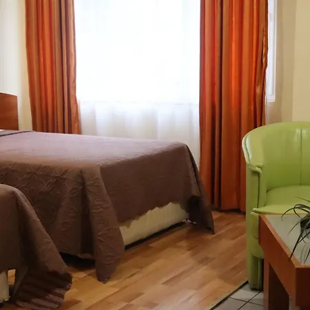 семеен Palitra Готель 3*