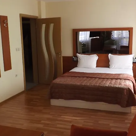 семеен Palitra 3* Варна